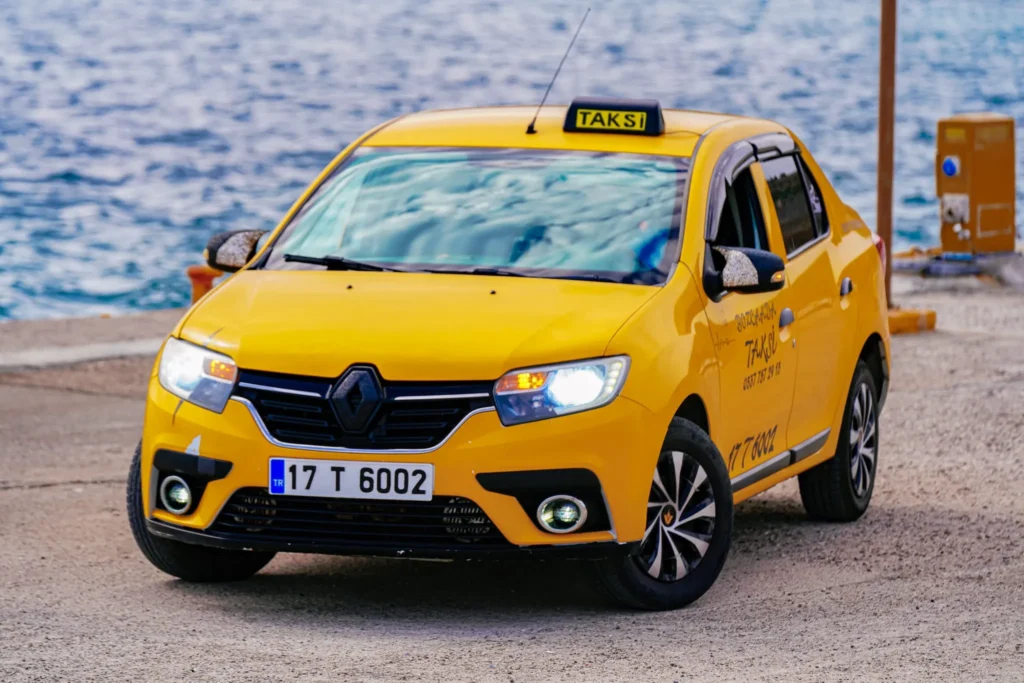 Beylik Koyu taksi — Bozcaada merkezden 15 dakikada sakin koya konforlu transfer